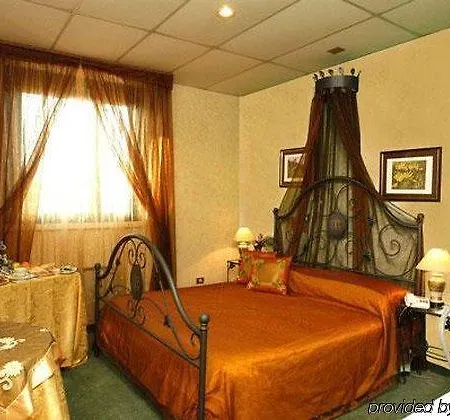 Thp Bologna Hotel 3*